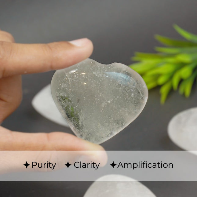 🤍 Clear Crystal – Big Heart Stone