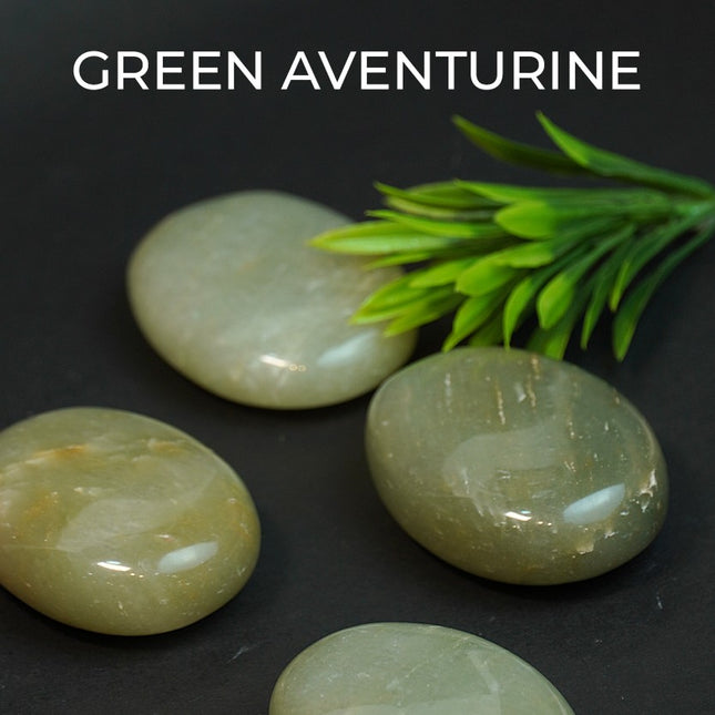💚 Green Aventurine Palm Stone