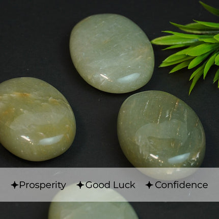 💚 Green Aventurine Palm Stone