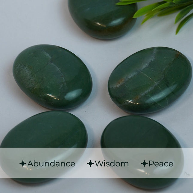 💚 Green Jade Palm Stone