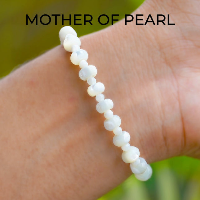Mother of Pearl Star Wati Bracelet – Elegance in Every Detail