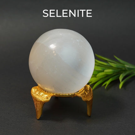 Selenite Ball – Clarity, Purification & High-Vibrational Energy