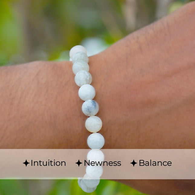 🌙 White Moonstone Beads Bracelet – Intuition, Feminine Energy & Emotional Balance